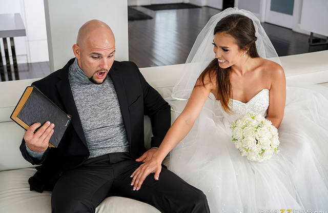 Скачать Порно Видео Невеста изменяет жениху во время свадьбы
